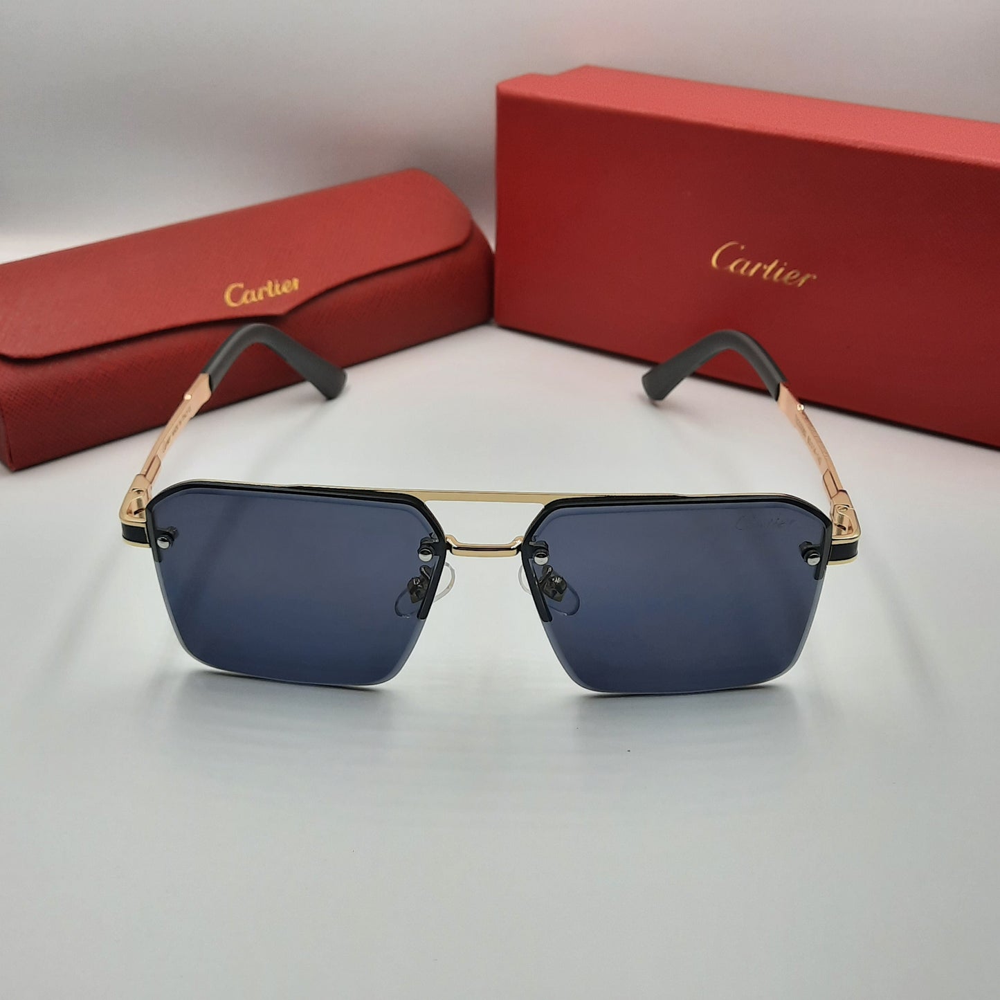 CARTIER doré noir