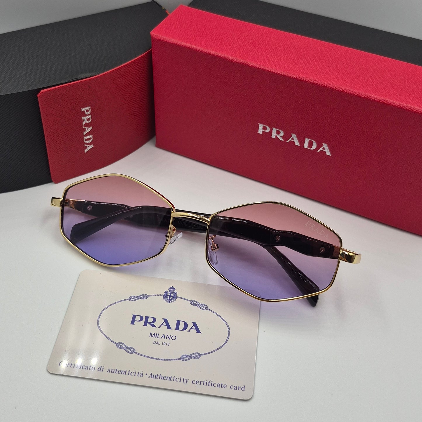PRADA luxe doré noir rose