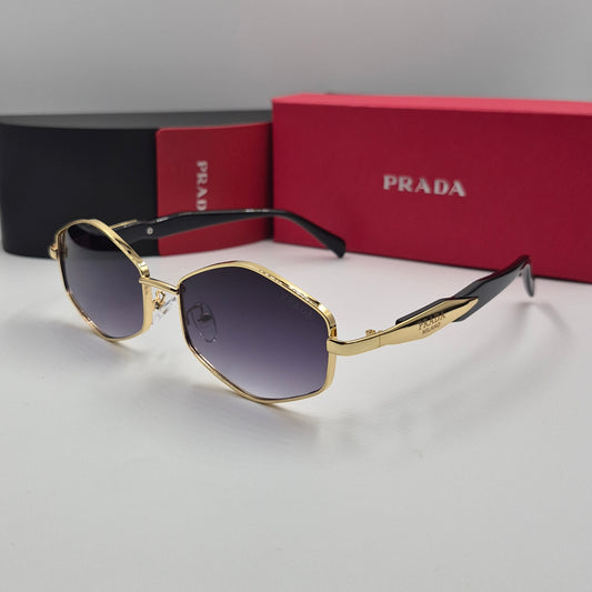 PRADA luxe doré noir