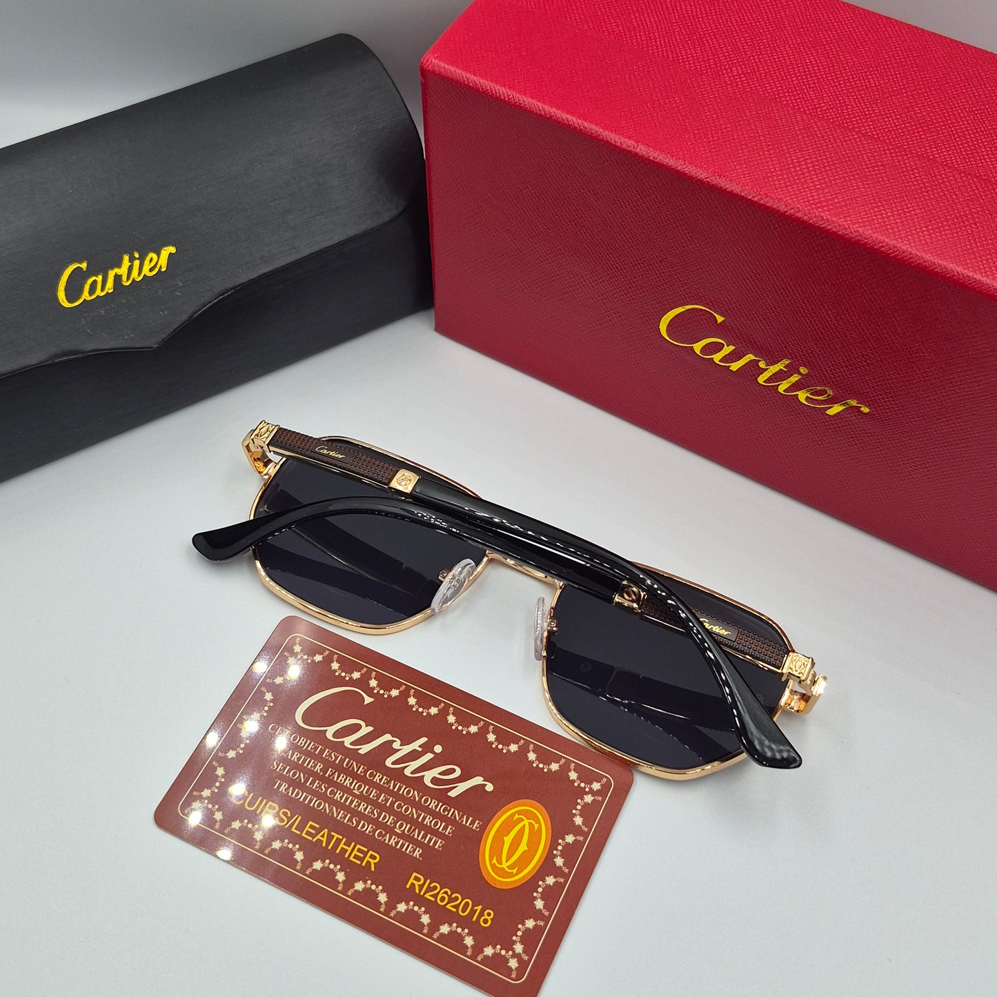 CARTIER santos noir doré