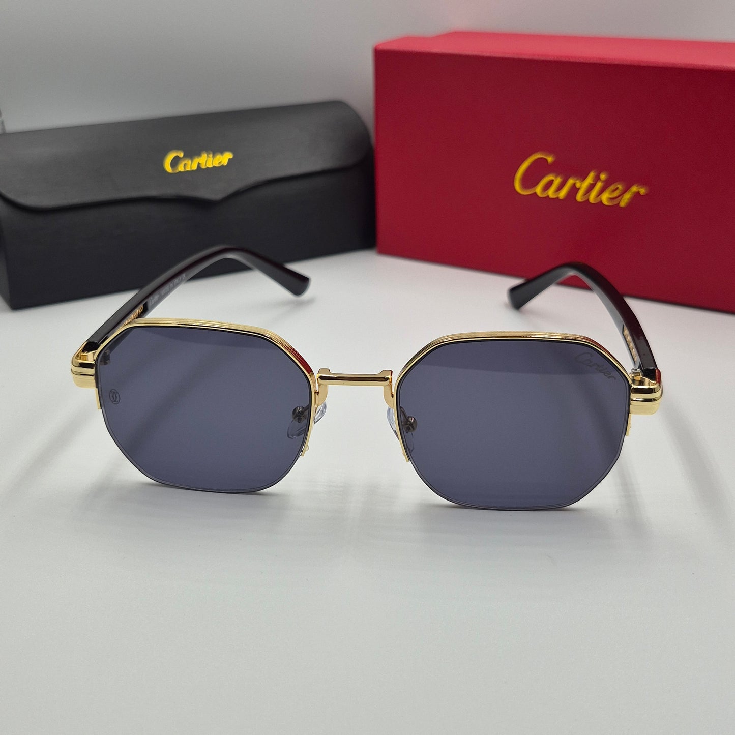 CARTIER semi percée doré noir