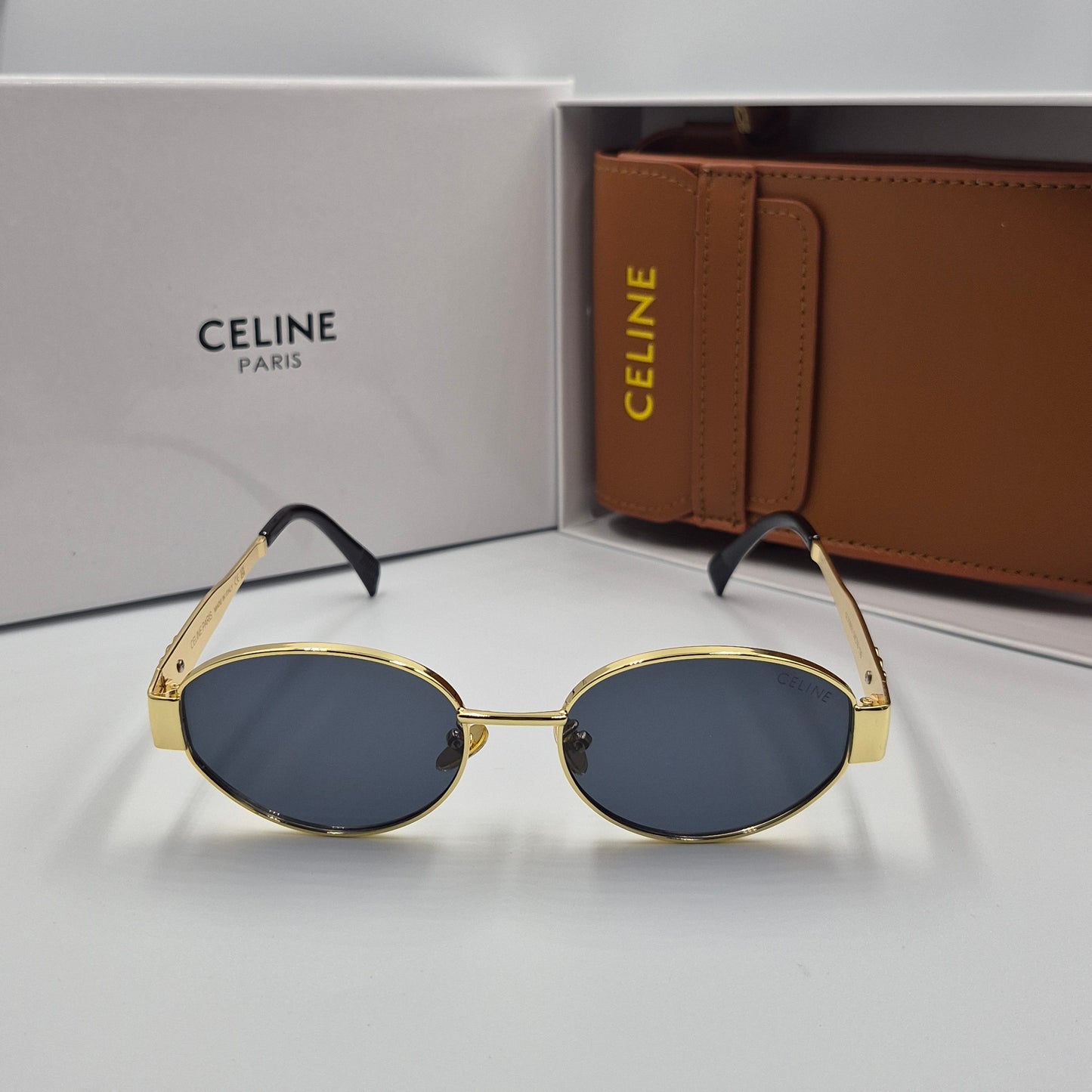CELINE triomphe doré noir