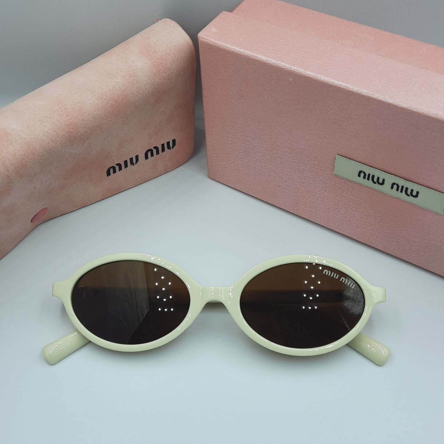 MIU MIU blanc crème doré