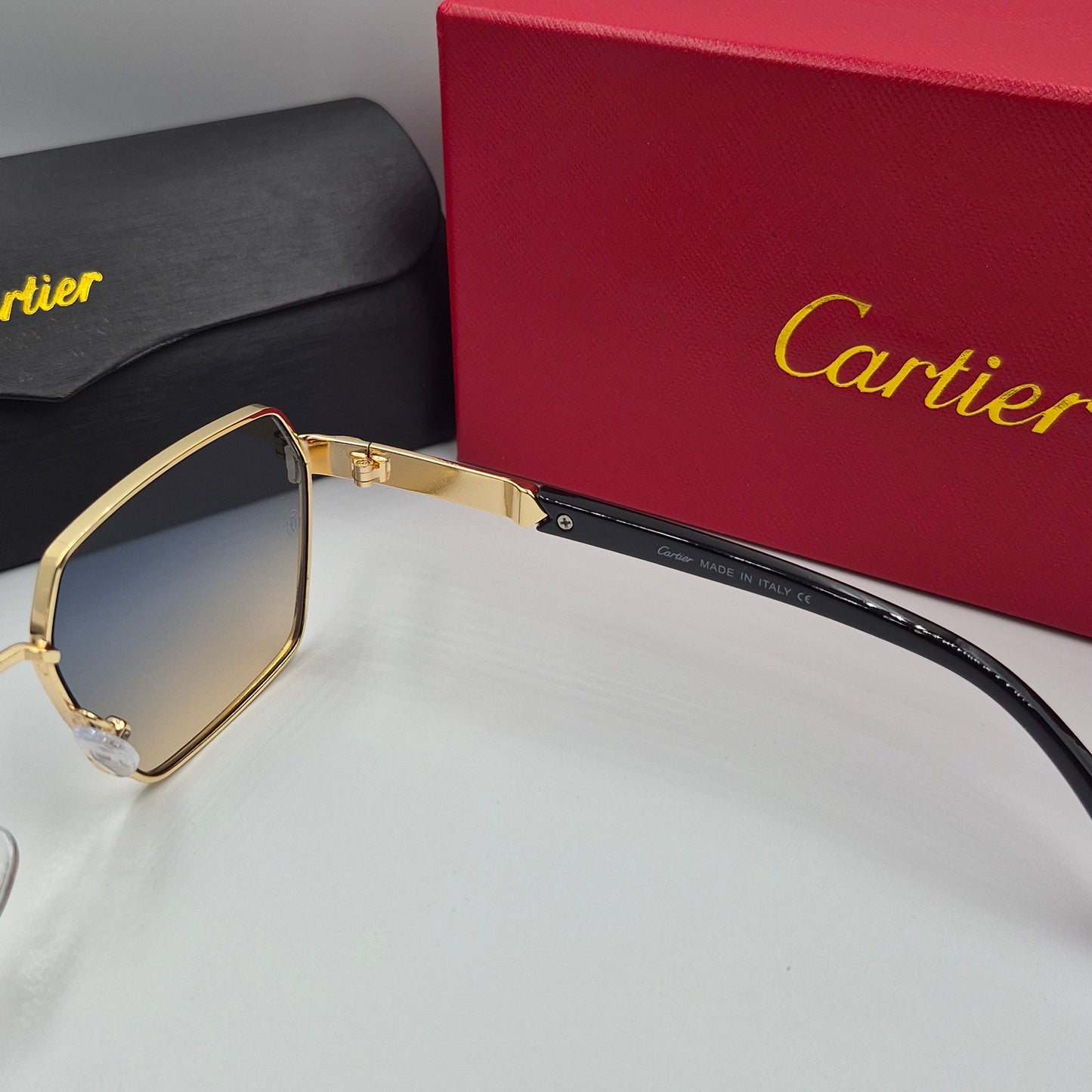 CARTIER noir doré bleu sunrise