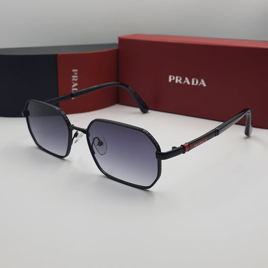 PRADA noir rouge