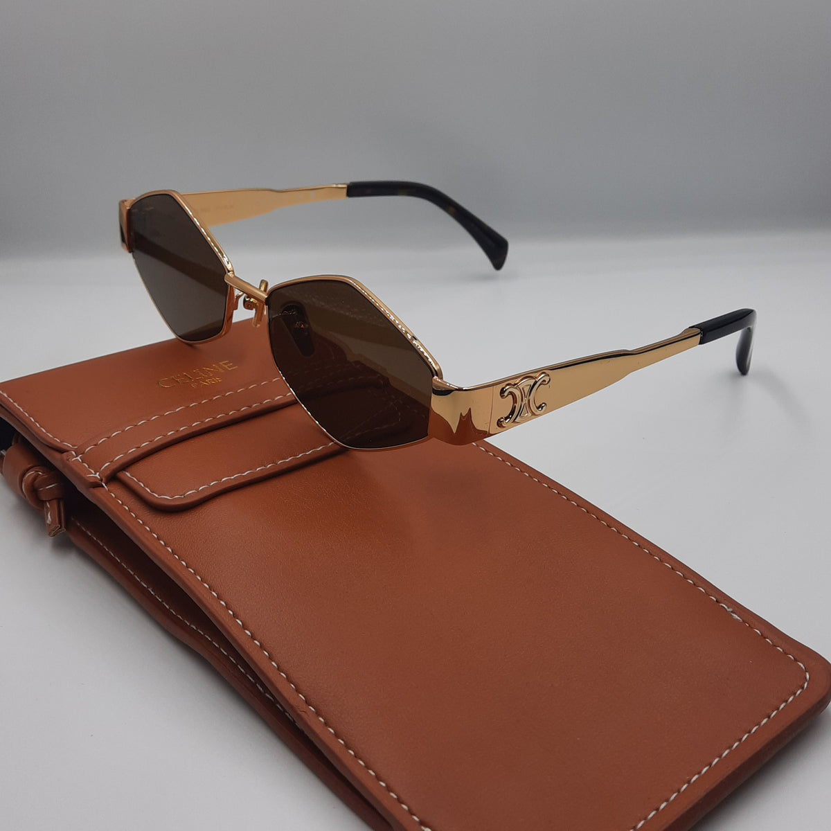 CELINE triomphe doré marron