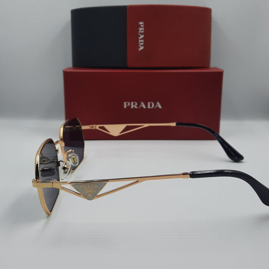 PRADA noir doré blanc