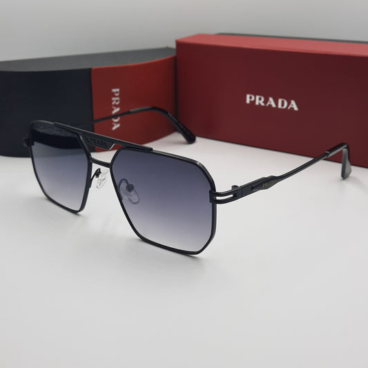 PRADA noir