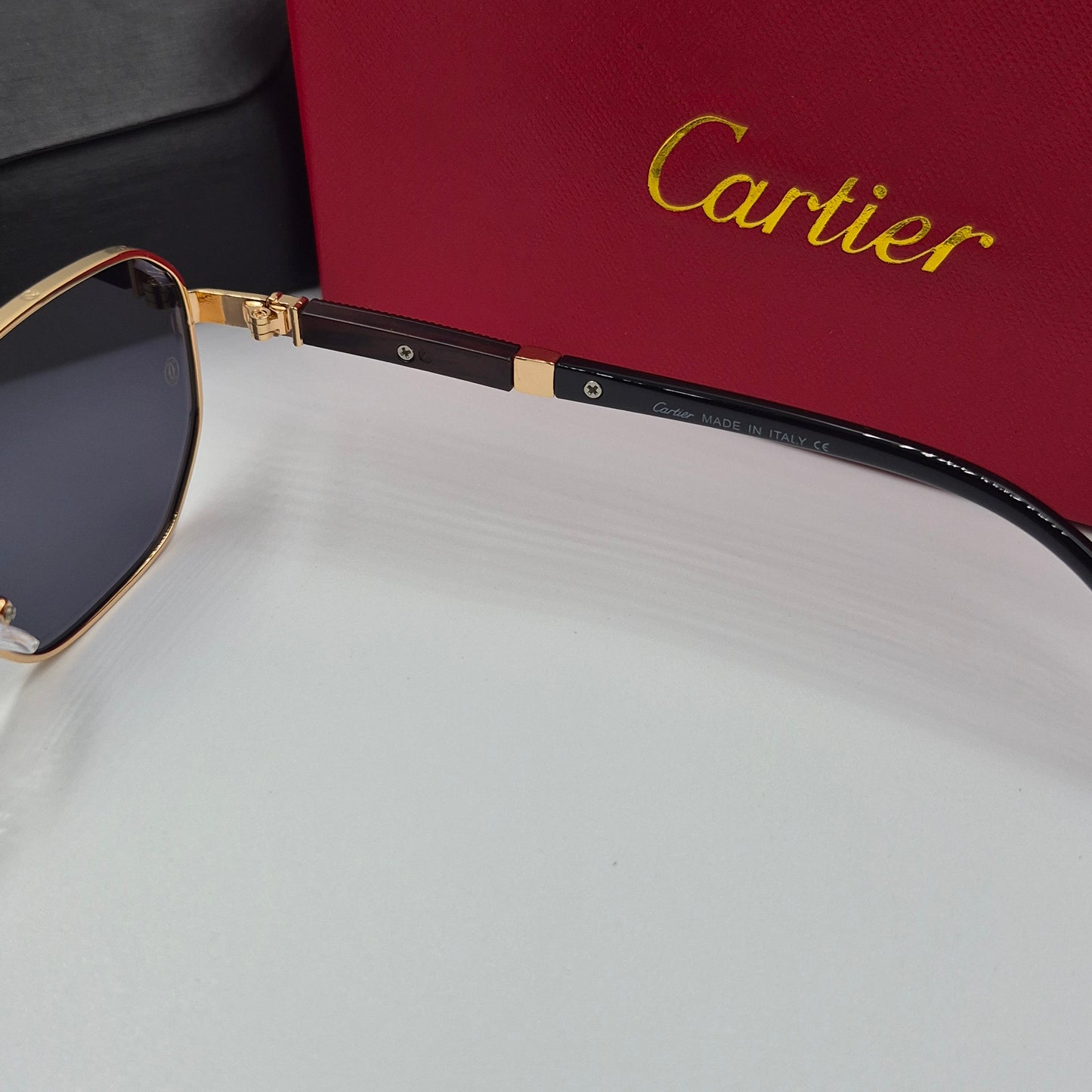 CARTIER santos noir doré