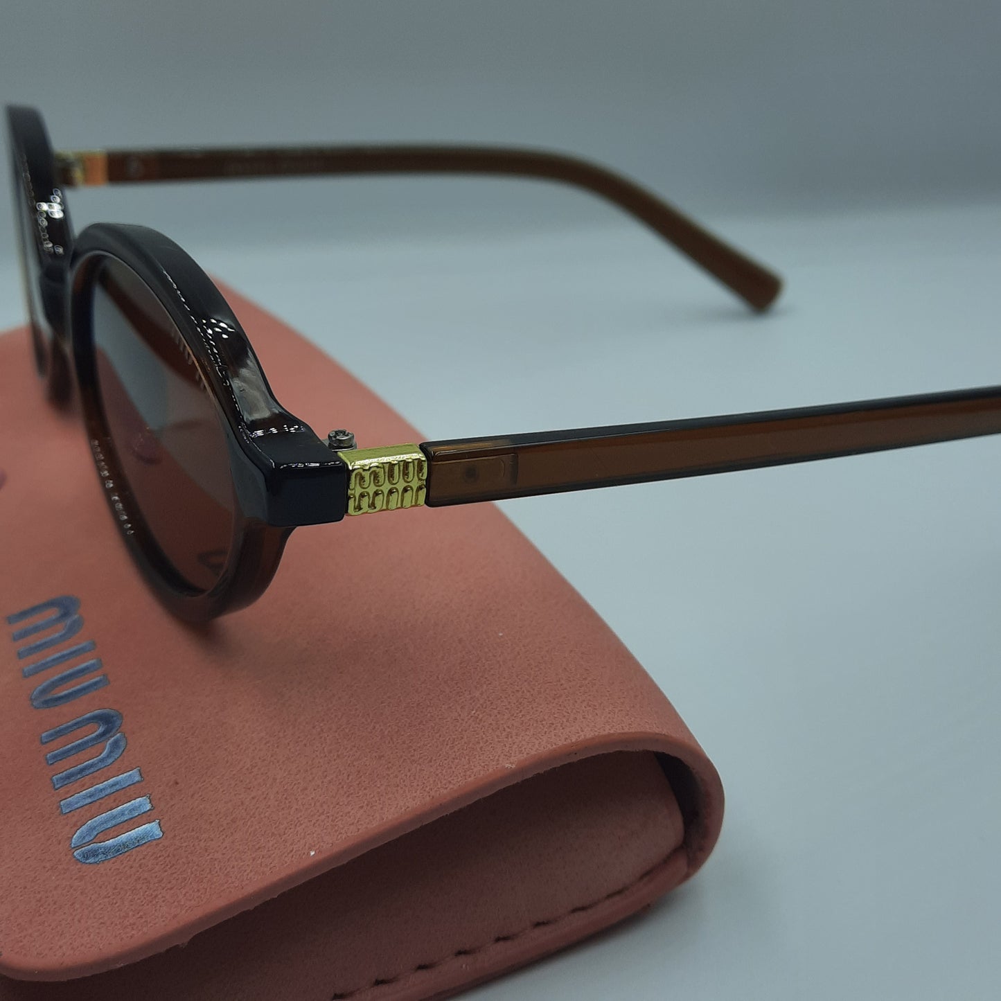 MIU MIU marron doré
