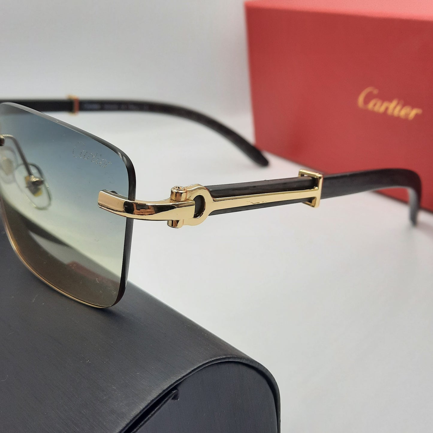 CARTIER percée doré vert bois