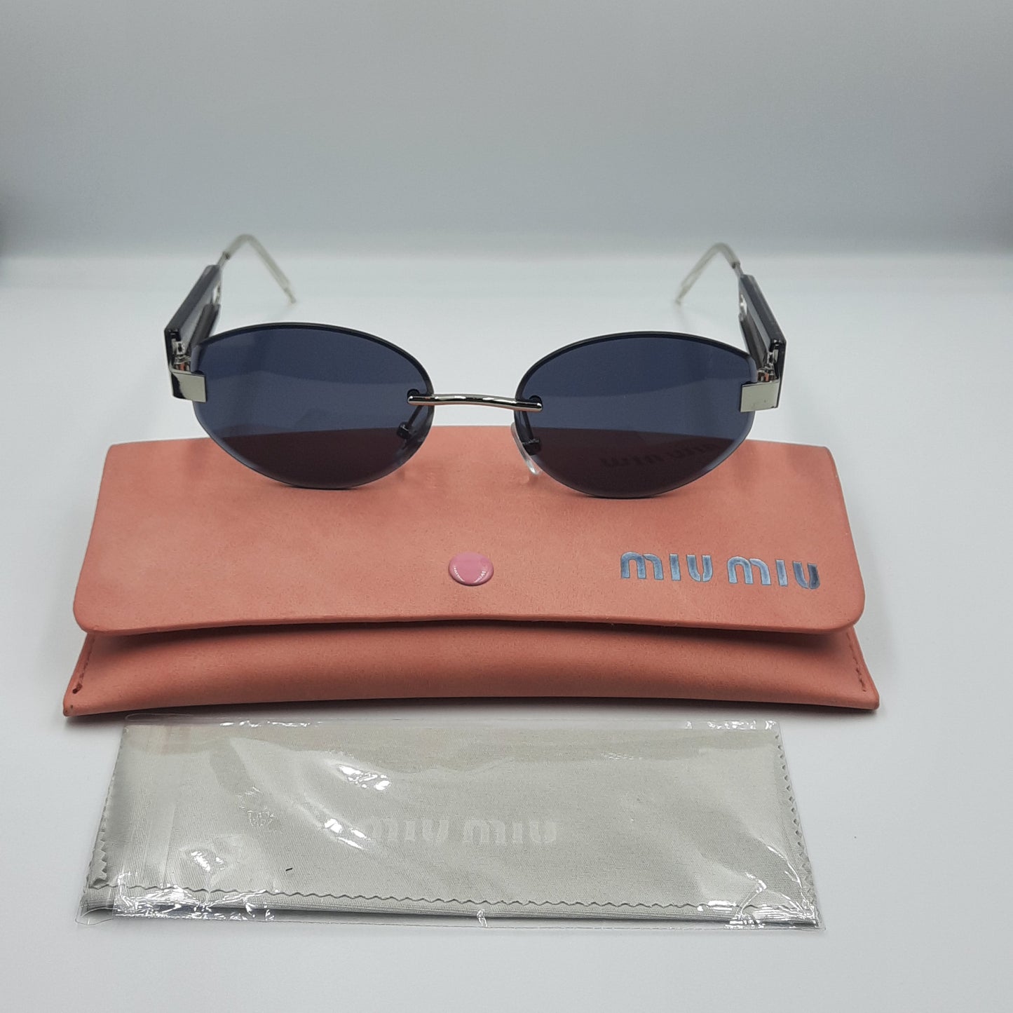 MIU MIU argenté noir