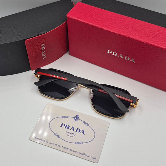 PRADA noir doré rouge flexible