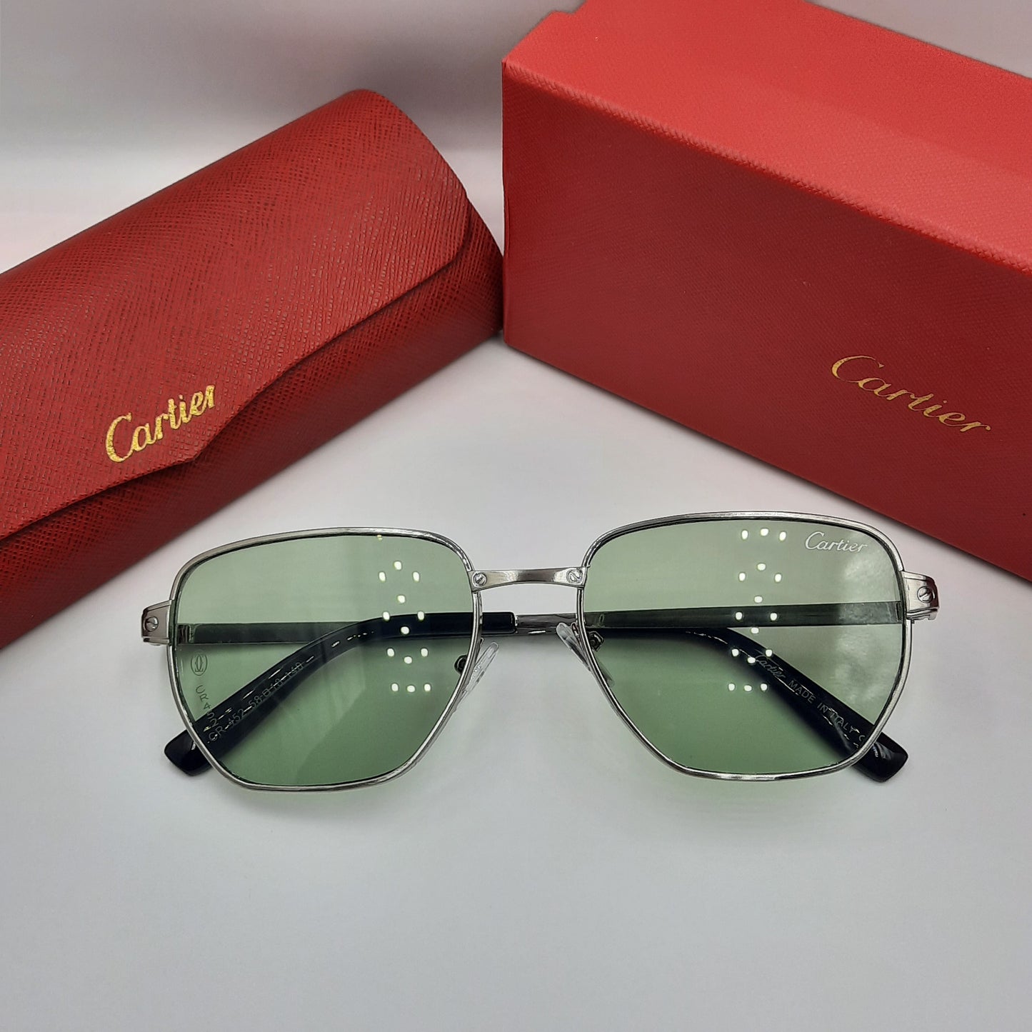 CARTIER gris metal vert