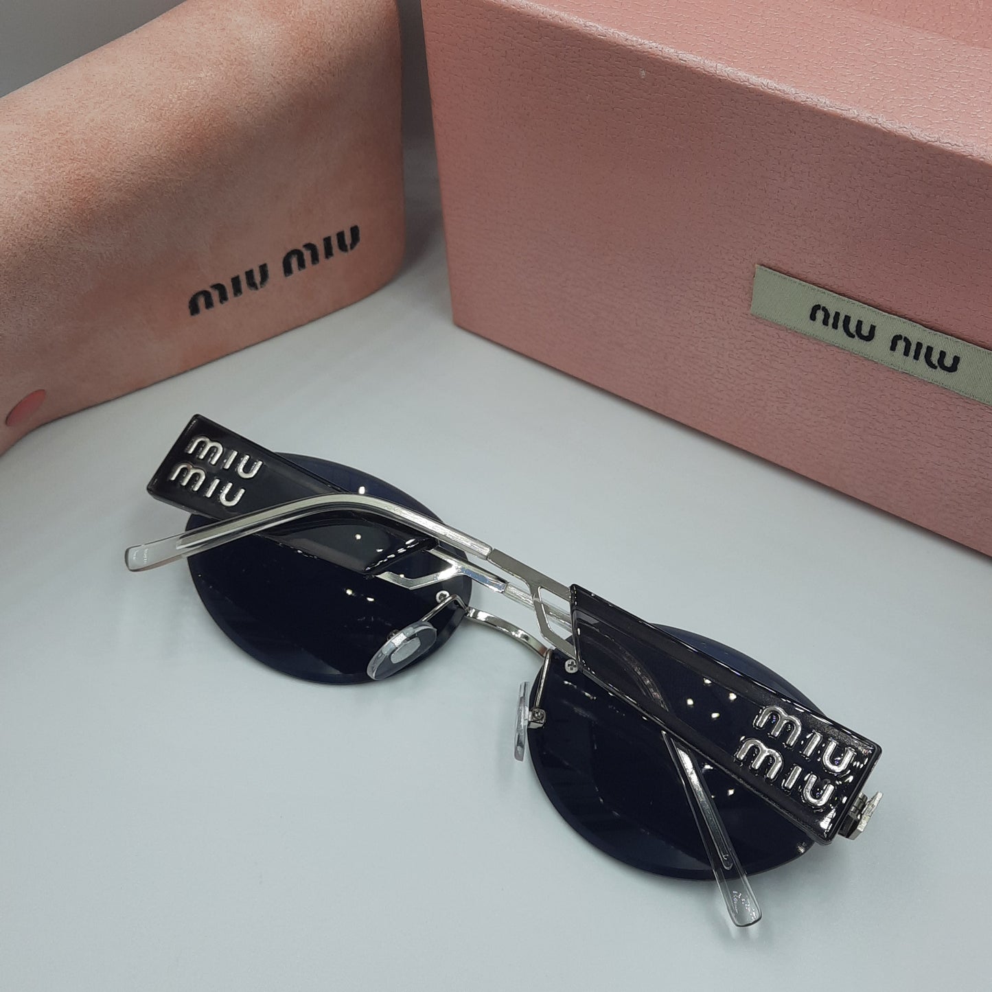 MIU MIU argenté noir