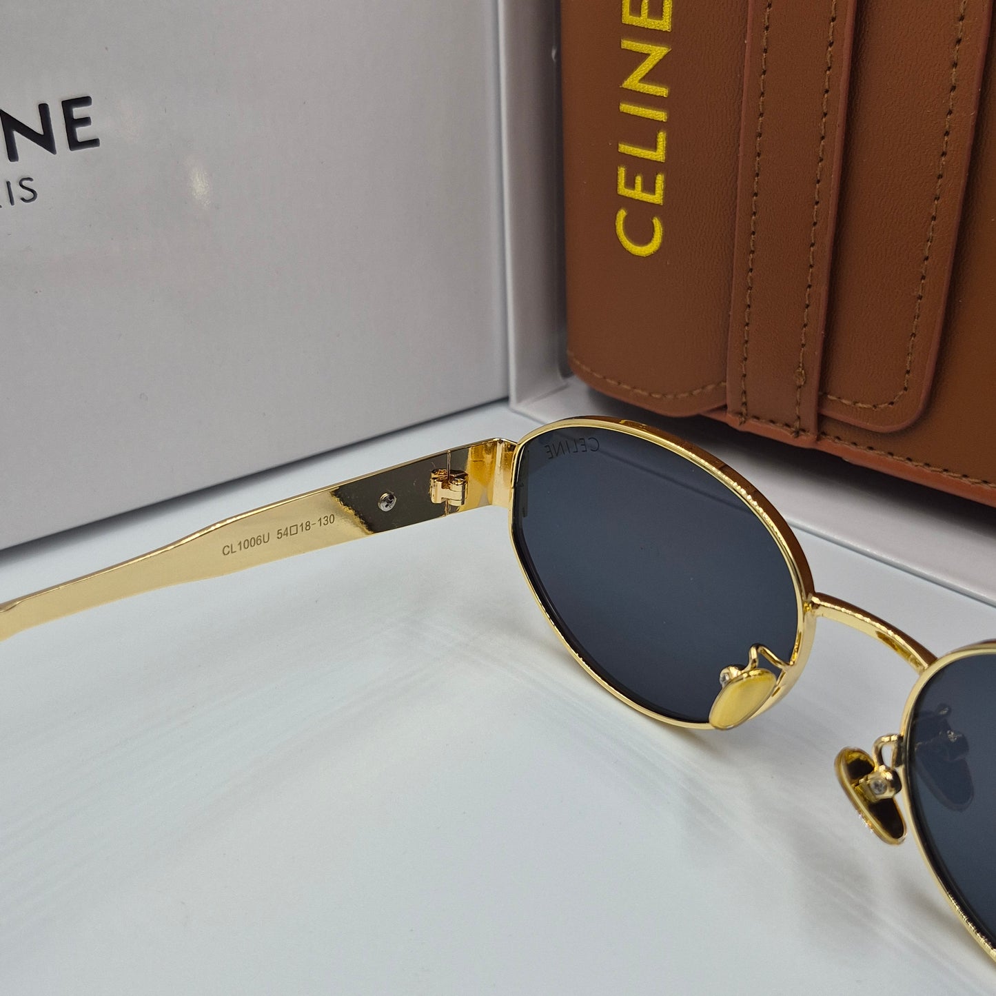 CELINE triomphe doré noir