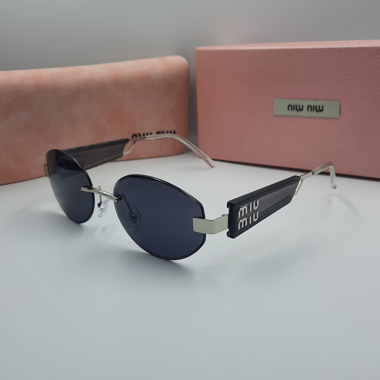 MIU MIU argenté noir