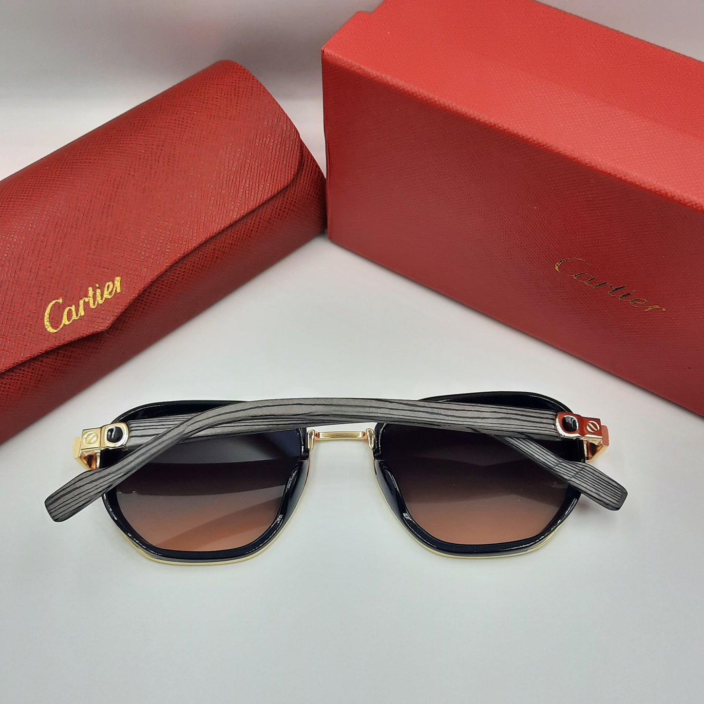 CARTIER luxe doré marron bois